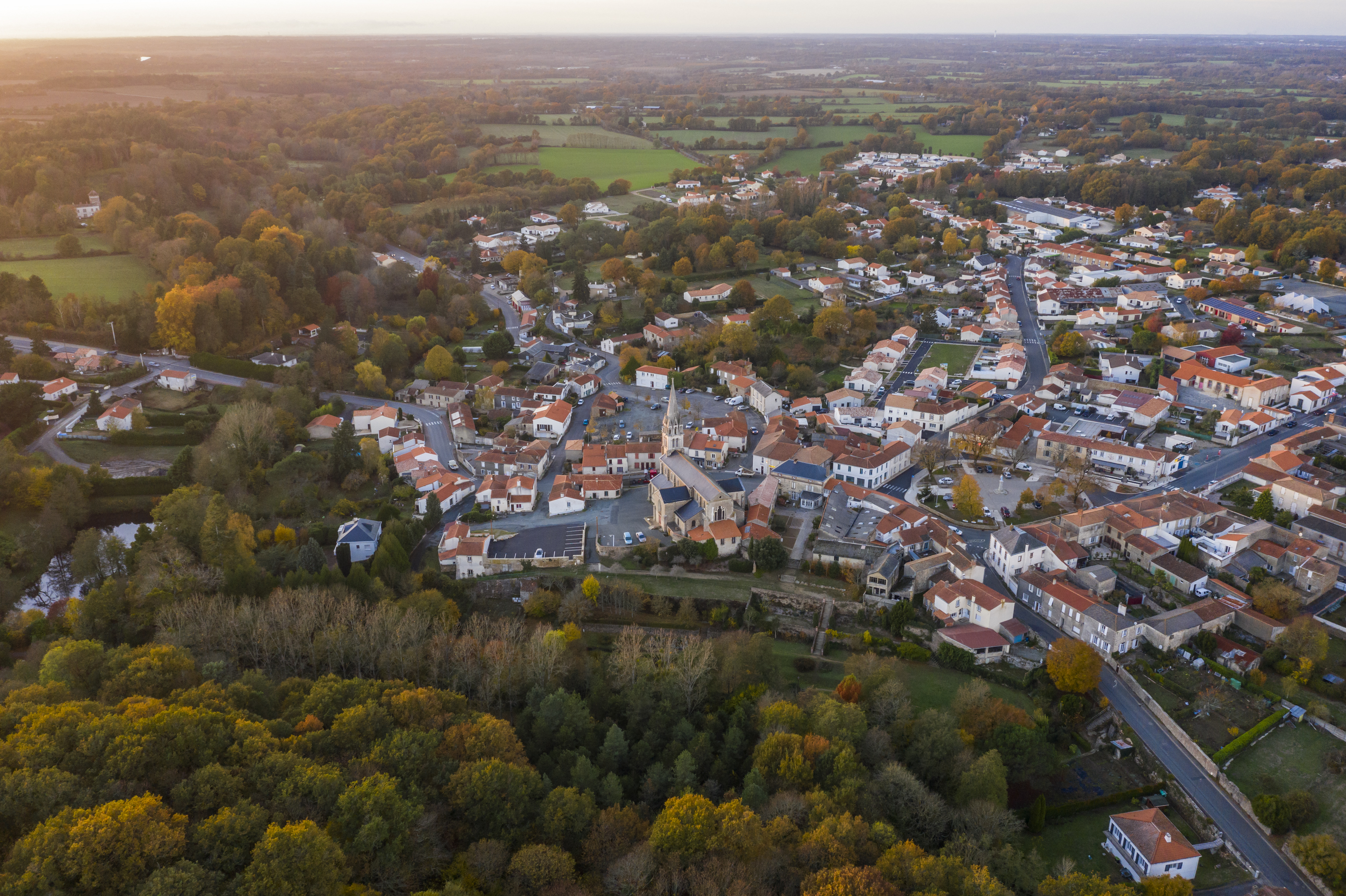 vue aérienne Beaulieu-sous-la-Roche